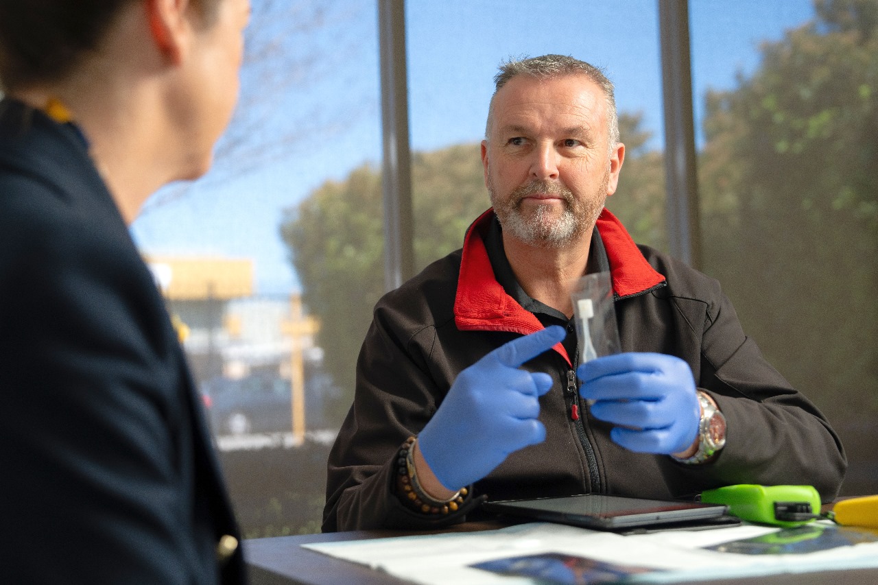 Teste de drogas por saliva Druglizer LE5 para rotinas frequentes